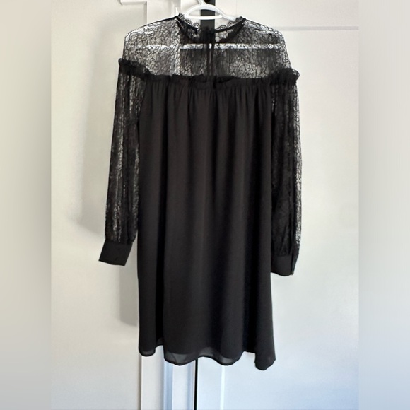 New lace shift dress - Picture 3 of 5